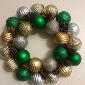 HANDMADE ORNAMENT WREATH